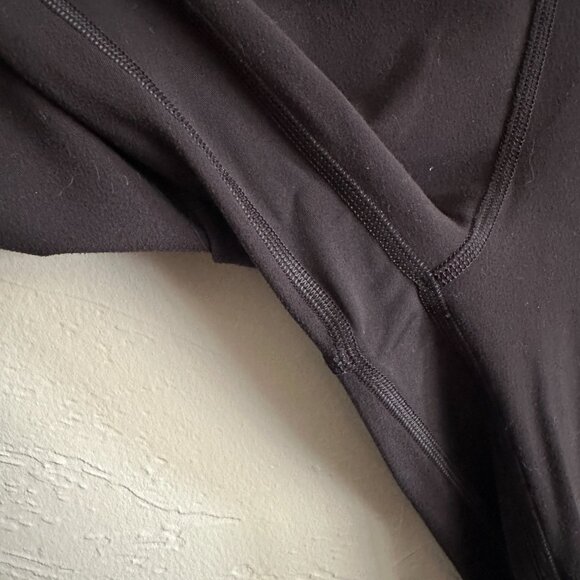 Like New Lululemon Align Pant II 25" Size 4 - Picture 5 of 8
